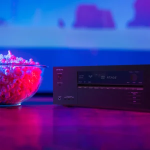 Onkyo-TX-SR3100-beside-popcorn-bowl_2000x2000