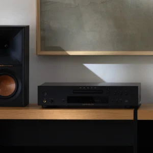 Onkyo-Icon-C-30-on-shelf-beside-Klipsch-bookshelf-speaker_2000x2000